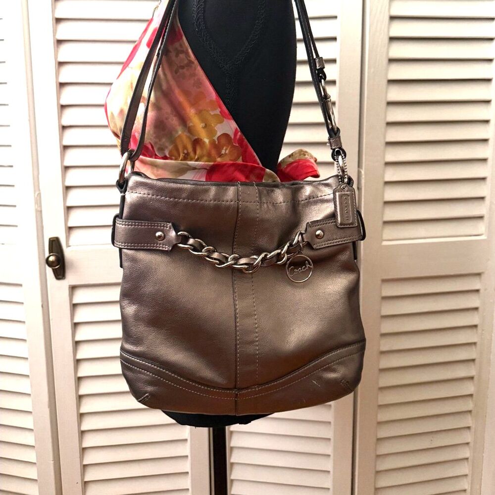 COACH Y2K Grey Metallic Pebbled Leather Duffle Chain Crossbody Purse/Bag F19722
